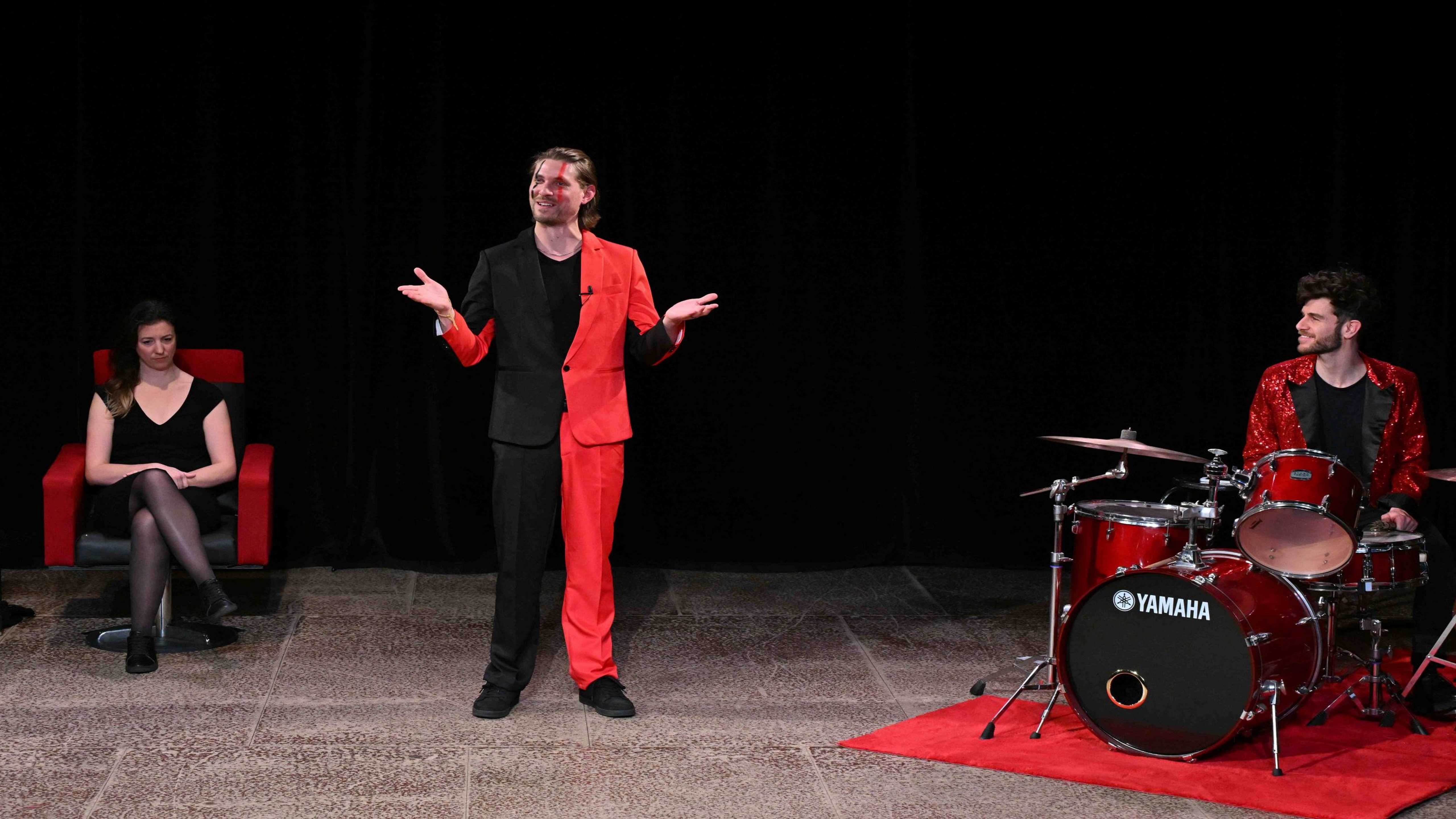 Bordeaux : "e-passeur.com", un spectacle au Théâtre des Beaux-Arts