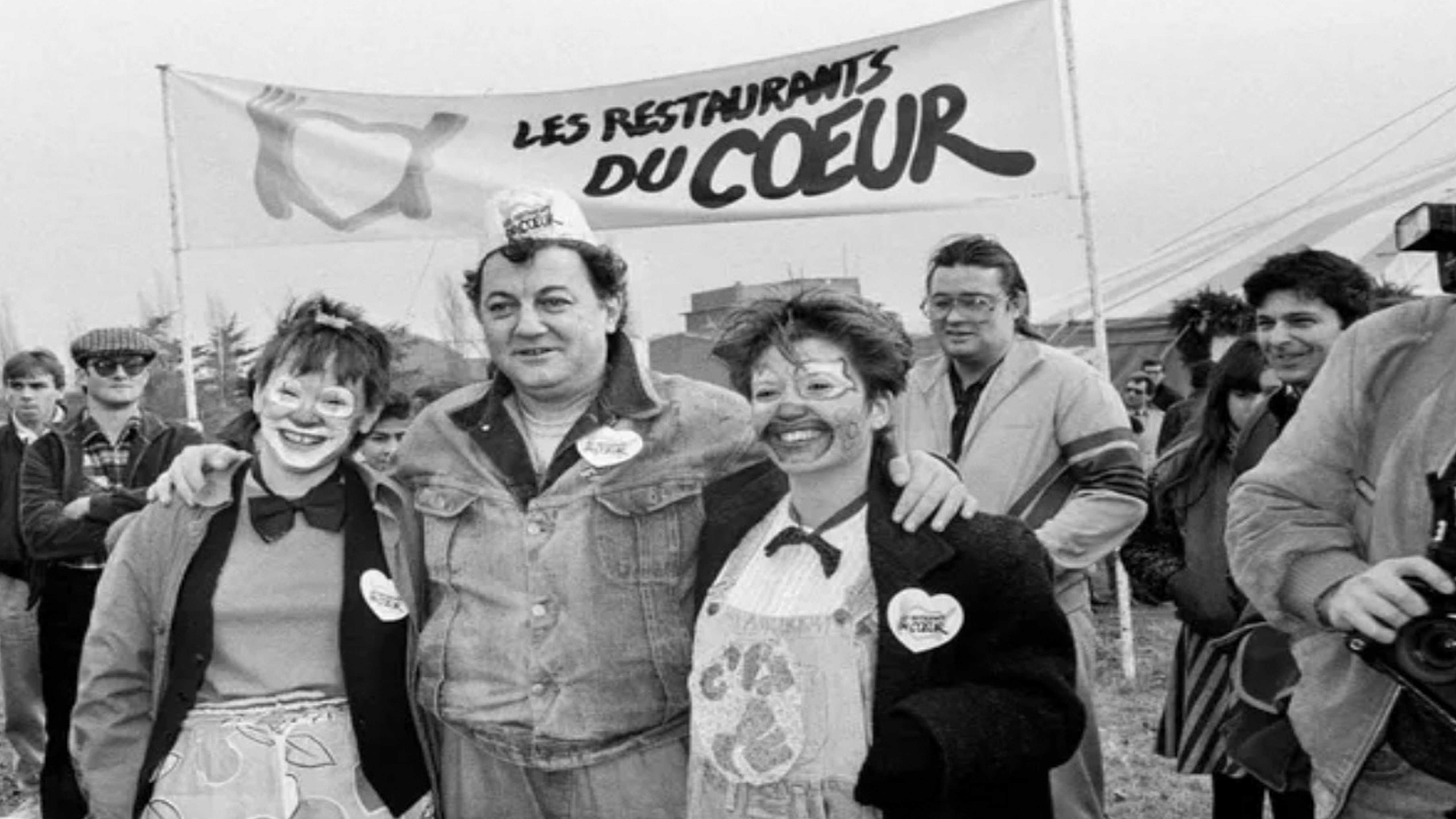 Bordeaux : Exposition "C’est l’histoire d’un pauvre, les Restos du cœur, 1985-1989" à la bibliothèque Mériadeck